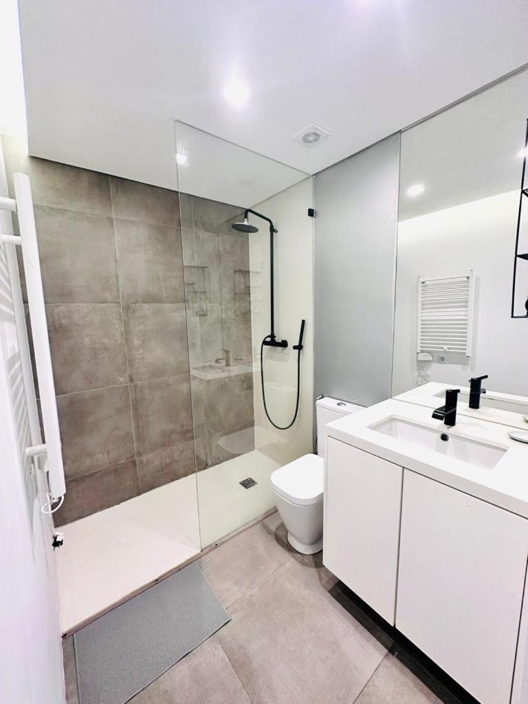 The Saraiva House - No 1e - Beautiful Two-bedroom * Lissabon